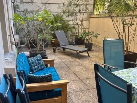 appartement exceptionnel avec très grande terrasse en plein centre-ville