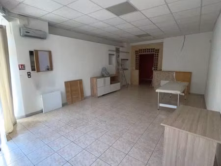 local commercial 69 m² sigean