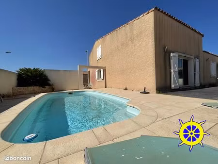 villa 3 pièces 150 m²