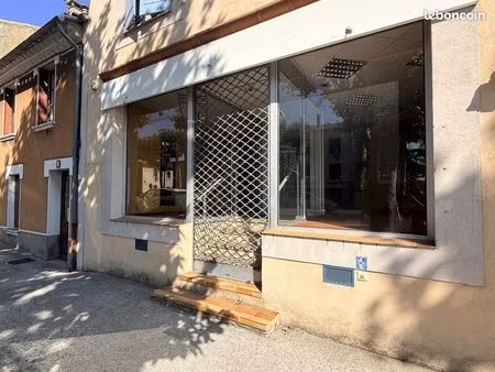 local 99 m²