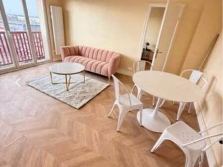 t2 à vendre