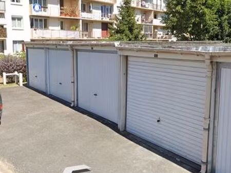 x1 box parking fermer centre franconville
