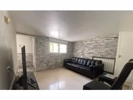t2 / 41m² / aulnay sous bois (rer b)