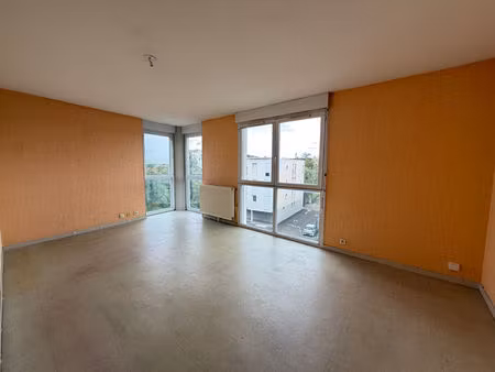 appartement 3 pièces de 66 m² - secteur pradelle