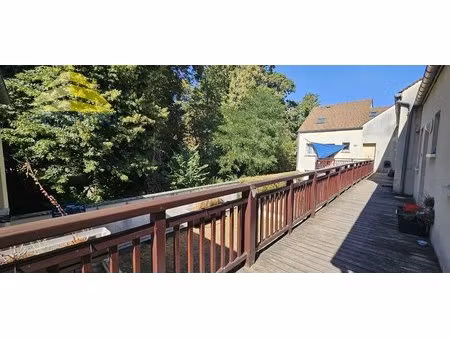 appartement duplex 2 chambres à mandres-les-roses