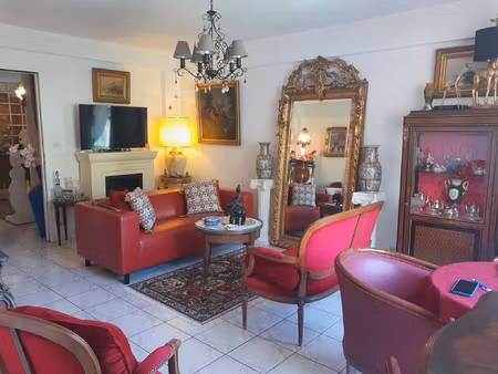 bel appartement f2/3  traversant
