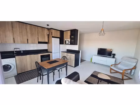 location appartement 3 pièces 57 m² à libourne (33500)
