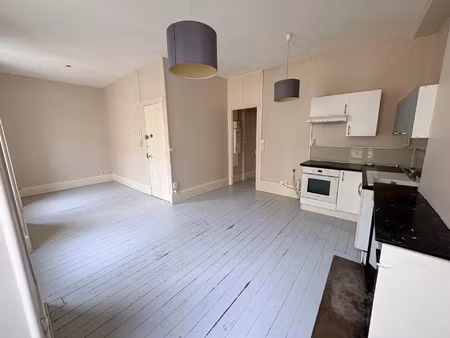 location appartement 2 pièces 47 m² à valence (26000)