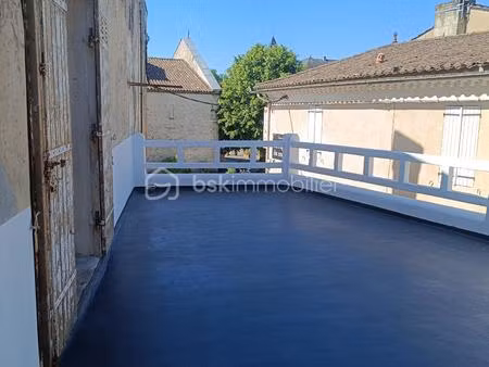 immeuble de 245 m² à saint-christoly-de-blaye
