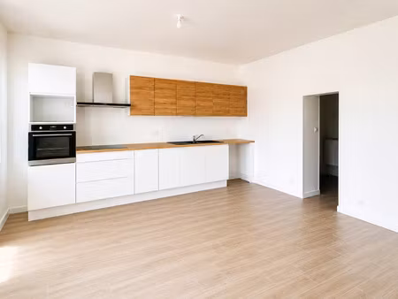 location maison 4 pièces 178 m² à libourne (33500)