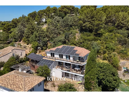 les trois-lucs - 13012 - maison contemporaine - 10 pièces -