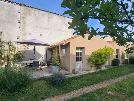 charentaise rénovée avec dépendances - 170 m2 - 5 chambres