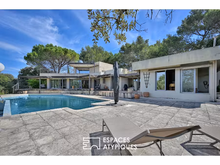 la belle endormie  villa d'architecte - route d'uzès