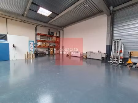 vente entrepôt trappes 78190 754m²