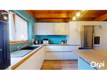 maison 7 pièces 207 m²