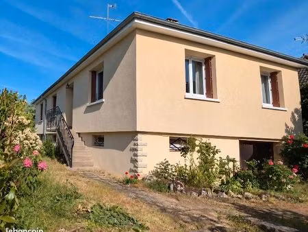 maison de 6 pièces sur terrain de 800 m²