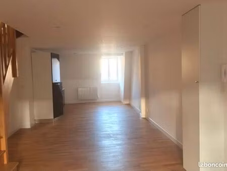 location studio meublé dans le centre d'orléans