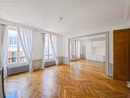 triplex 6 pièces 179 m²