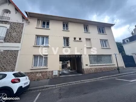 bureau 120 m²