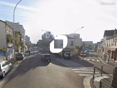 local commercial 86 m²
