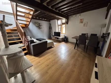 appartement 3 pièces 64 m²