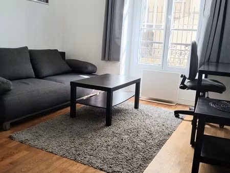 appartement 2 pièces avec cave au calme proche de toute commodité