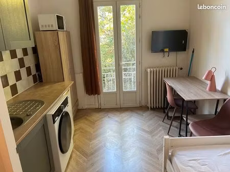 studio au calme refait à neuf