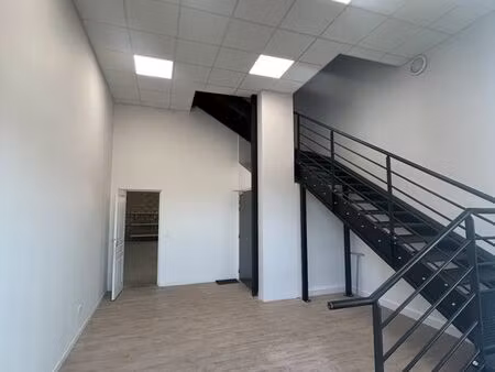 local d'activité neuf de 208 m² à persan – entrepôt + bureaux – accès a16 – 7 parkings