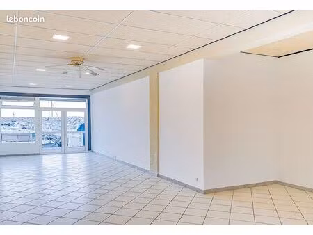 local commercial 60 m² bastia