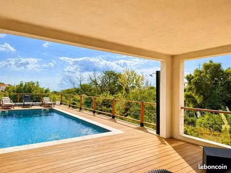 propriété 6 pièces 175 m²