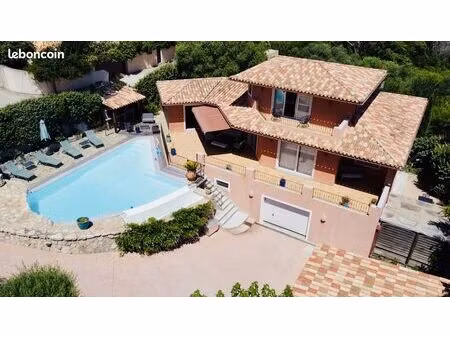 propriété 15 pièces 400 m²
