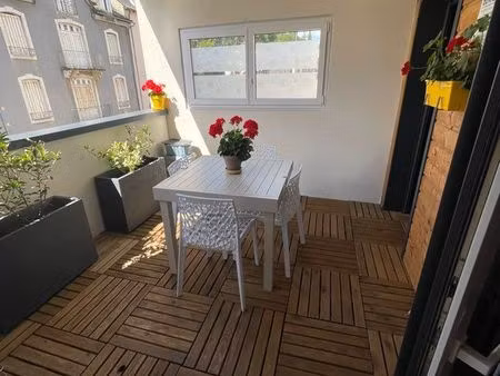 appartement t3 très récent 61 m2 avec terrasse de 9m2