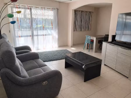 bel appartement 4 pièces avec ascenseur