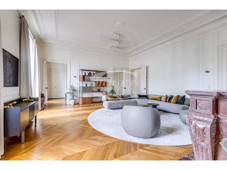 location meublée appartement 5 pièces 230 m² à paris 8ème (75008)  20 000 €