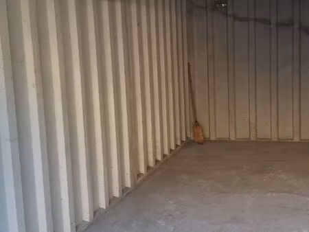 garage/box