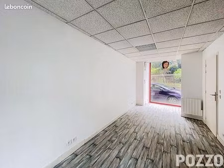 local commercial 46 m²