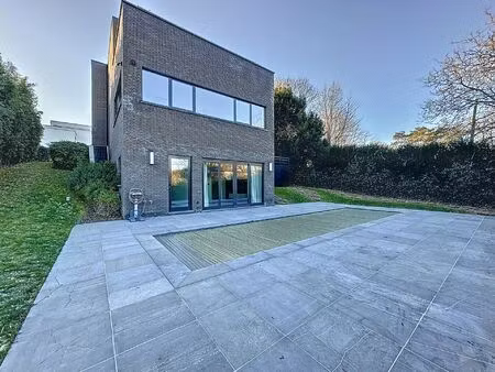 villa à louer avec terrasse et jardin   hoeilaart (vbe45548)