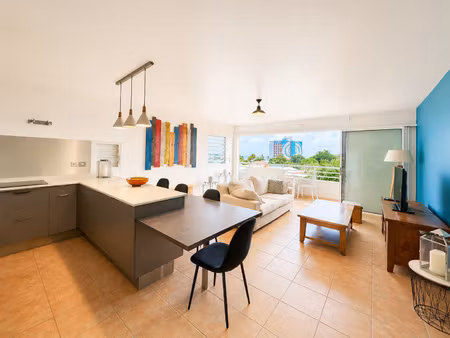 magnifique appartement t3 moderne citerne + piscine gosier