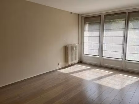 appartement t4