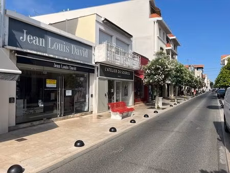 arcachon  salon de coiffure env. 80m²