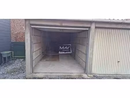 garage/box
