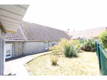 campagne  maison t4 de 95 m2 avec deux garages et une grange