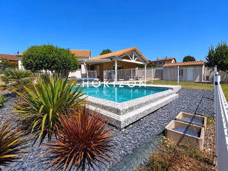 chevagny-les-chevrieres: villa 2007  7 ch  1400m²  piscine