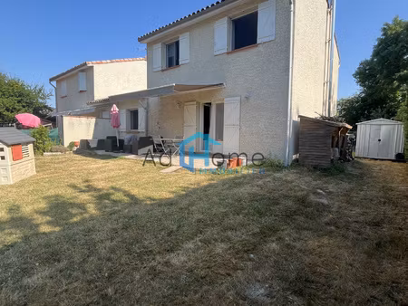 maison mitoyenne - proche des commodites