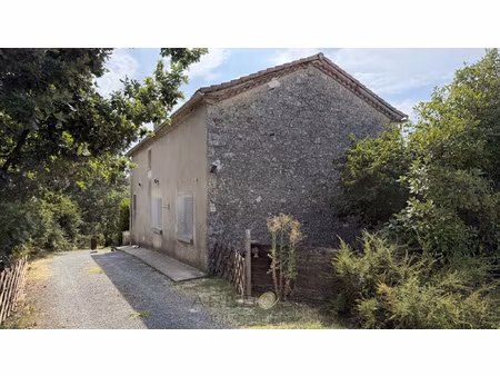 maison de campagne en pierre avec jardin !