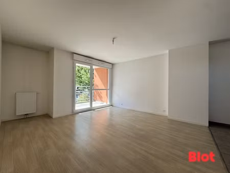 a vendre - appartement 3 pièces 65.33m² avec balcon et double stationnement