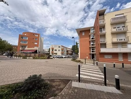 appartement elancourt 2 pièce(s) 45 m2