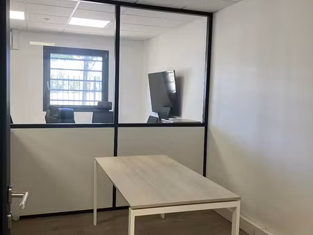 location bureau 1 pièce 8 m² à vénissieux (69200)