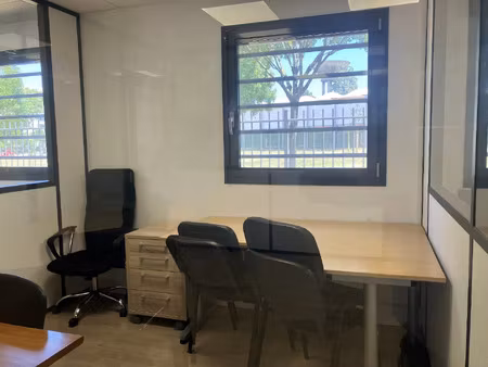 location bureau 1 pièce 8 m² à vénissieux (69200)