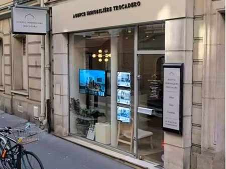 location commerce paris 75016 56m²